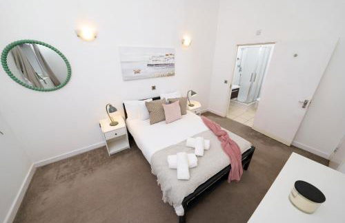 Modern 3BR - Flat Sleeps 8 - Walk to Liverpool St - Foto 24