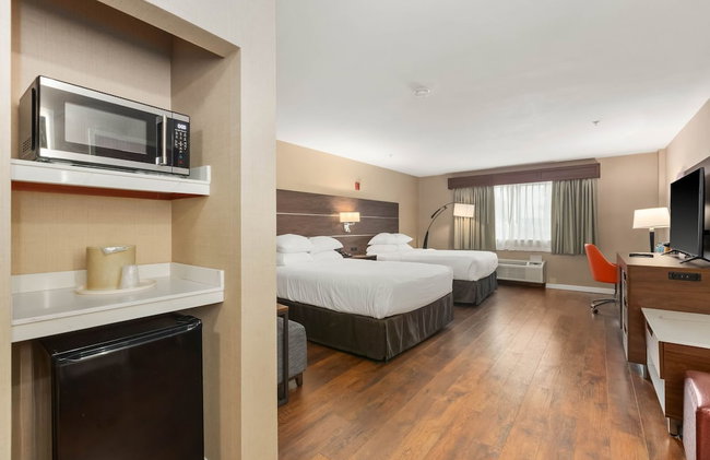 Medallion Inn & Suites - Foto 21