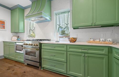 Spacious, Peaceful, Historic - 3 Minute Walk to the Square - Foto 62