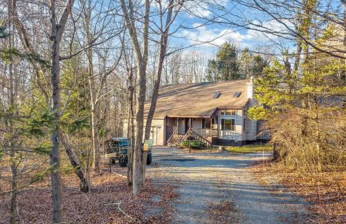 Big Bass Hideaway with Hot Tub - Foto 65