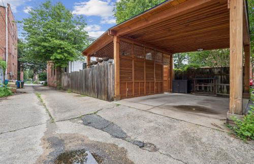 Fan District Charm 4BR Retreat Walk to Carytown - Foto 42