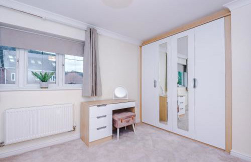 Kinship House by YourStays - Stunning Holiday Home in the Suburbs - Foto 29