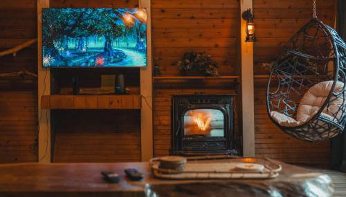 Enchanting River- Water Front A-Frame Cabin - Foto 3