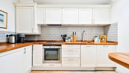 Argyl - Traditional Mews Home in Westminster with Parking - Foto 4