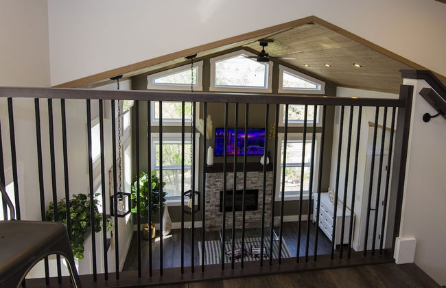 Luxury Loft Cottage In Manitou Beach - Photo 6