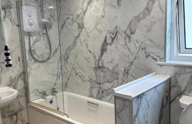 Bungalow with stunning views over Widemouth Bay - Foto 12