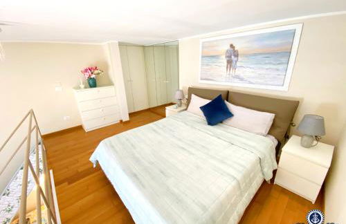 WELCOME RIVIERA - AL CASTELLO-VISTA MARE -ROMANTICO e CENTRALE a 20 METRI DAL MARE-toll parking at 15 euro per day to be booked in advance -subject to availability - Foto 10