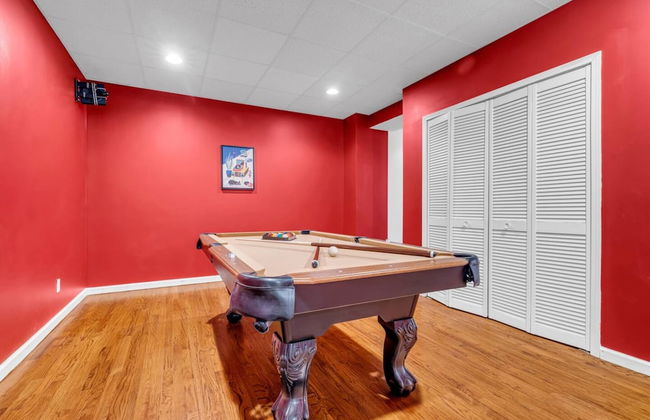 Cozy Private Home W Fireplace Outdoor Kitchen - Photo 3