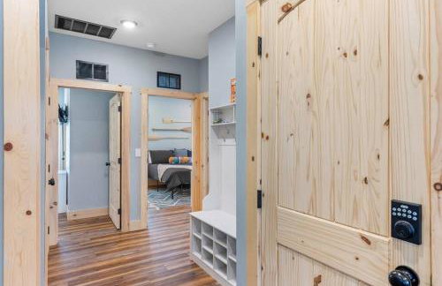 Brand New/ATV Trailer Parking/ 5 min to Miguel's - Foto 19