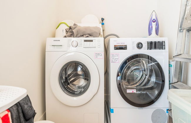 Lakeside Home With a Jetty - Foto 31