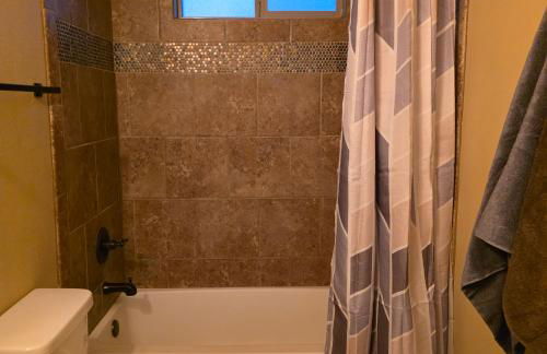 Beautiful Home For Large Family! - Foto 19