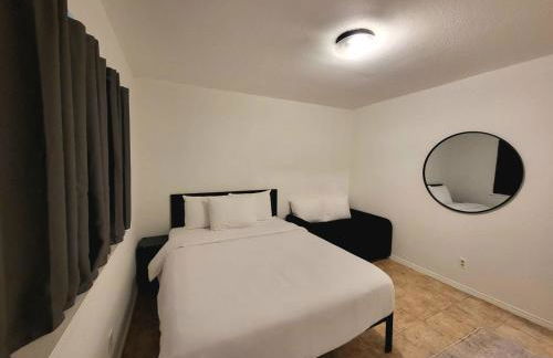 Large parking lot sleeps 8 - Foto 11