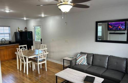 Bay Breeze Bliss-Hot Tub, Bar and Canal 5mi to Beach - Foto 20