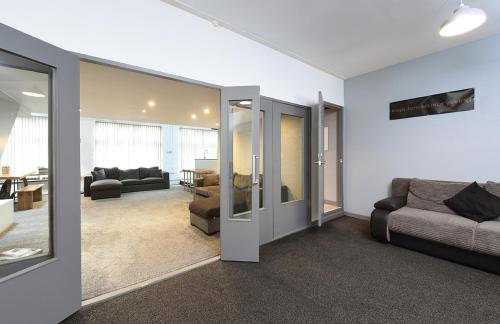 Penthouse Warehouse Slps 18 (61) - Photo 26