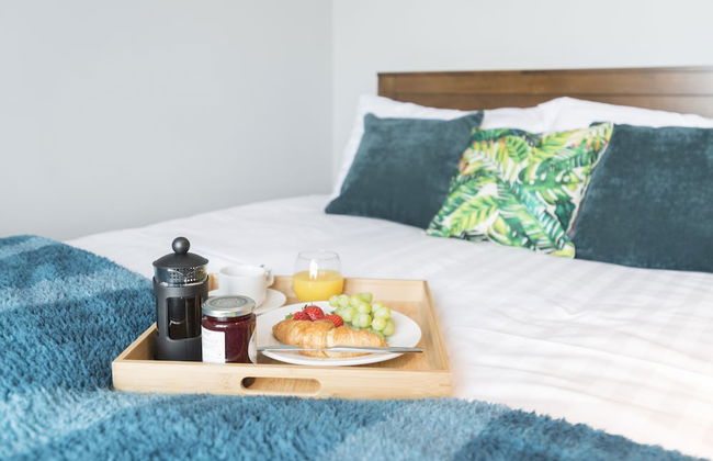 Marina Beach House - Photo 3