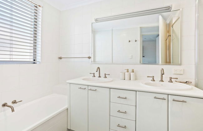 Surfsong on Miami Beach - Photo 11