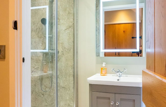 The Patches - Photo 18