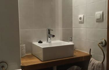 PRECIOSO CHALET JUNTO A POTES CON PISCINA-4 Hab,3 Baños - Photo 42