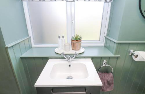 West House - Photo 47