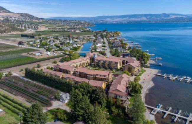 Beachfront Lakeview Condo at Barona - Photo 25