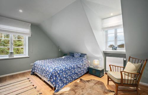 GUT KLETKAMP "Försterei" - Freistehendes Backsteinhaus mit 4 Schlafzimmern ruhig am Waldrand gelegen I Kamin I Garten & Terrasse I 15 Min zur Ostsee I 3 Bäder I Küche I Parkplatz I WLAN - Foto 9