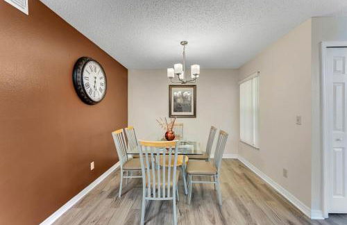 Gorgeous Place Minutes Away from Attractions - Foto 18