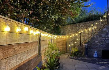 Private, Modern and Detached Garden Apartment - Photo 12