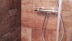 Le Cabanon du Pas du Loup - Studio climatisé RDC - proche mer - Foto 4, Shower