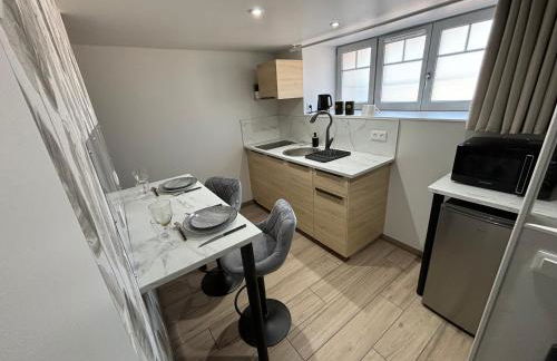 Tiny room - Photo 21