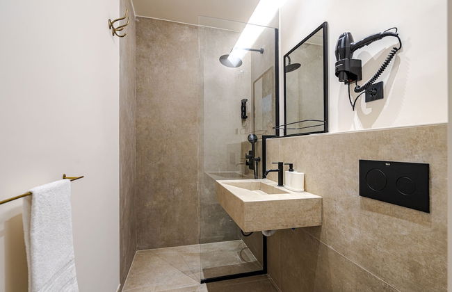 Oso Madrid Studios - Photo 16