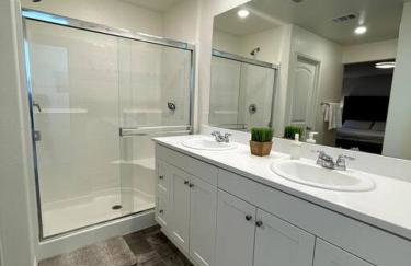 Spacious Modern Home in Sierra Lakes Fontana - Photo 23