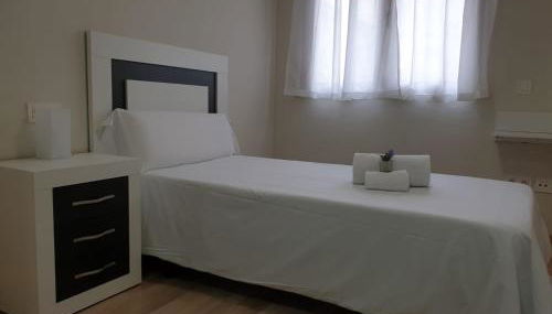 Apartamento Turistico Puente Romano P3 BAJO - B - Foto 5