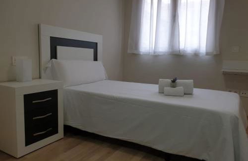 Apartamento Turistico Puente Romano P3 BAJO - B - Foto 5