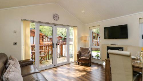 Fir Tree Lodge - Photo 3