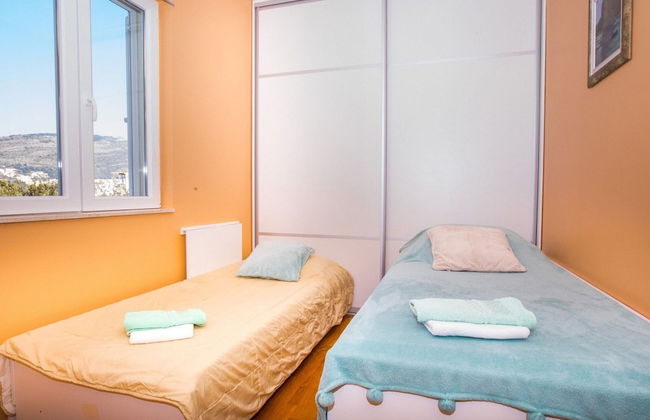 Apartment 3 Beaches With Free Parking - Photo 3