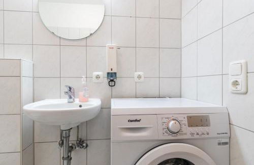 Monteurapartment I 8 Betten I Küche I Waschmaschine I Balkon - Foto 50