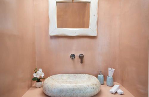 NEW Yiota Collection 4 Suites & 4 Prive Jacuzzi - Foto 53