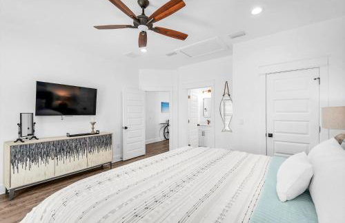 Latitude! New 8 Bedrooms! Beach! - Foto 37