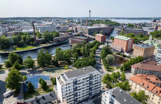 2BR Downtown Home with Balcony & BEST Location - Foto 25