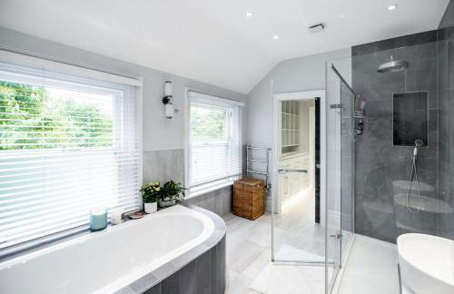 Dream House London 5bd with gym, cinema and hot tub - Foto 51