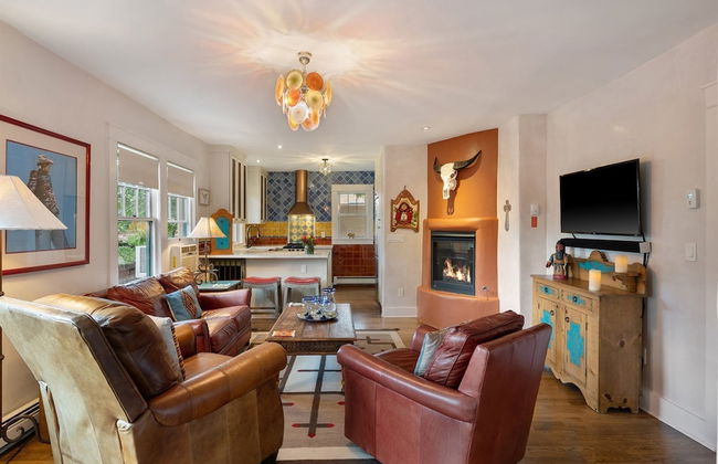 Laughing Llama - Luxury Home Two Blocks From The Plaza - Foto 13