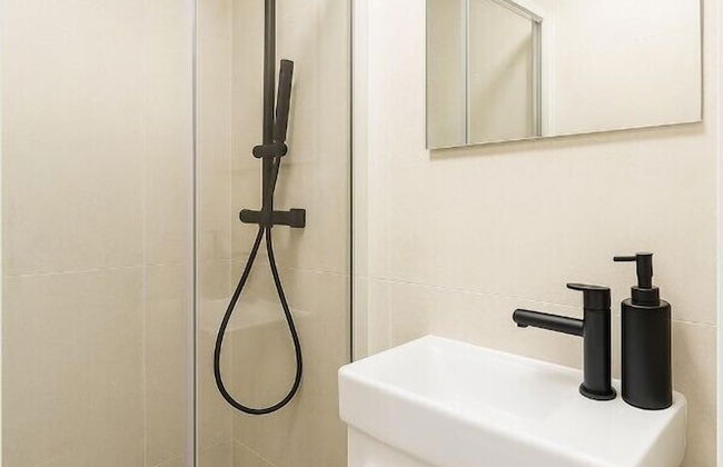 National Large City Apartments - Photo 19