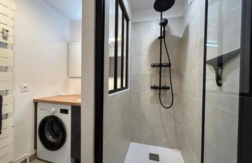 Altitude Élégante - Centre Ville - WIFI - Balcon - Foto 6