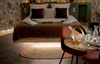 Le Mas aux Amoureux , Suite Romantique et Spa - Foto 3