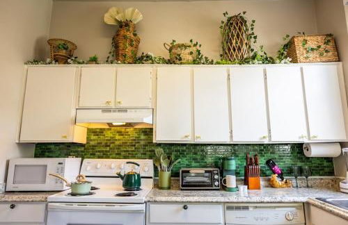 The Jungle Nook - Themed Getaway,Backyard,Grill - Foto 5