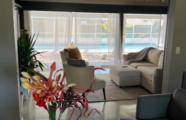 Modern house with pool near Downtown - Foto 1