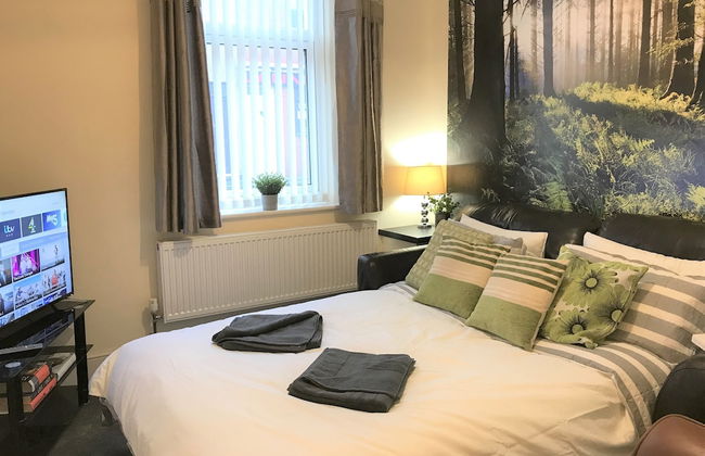 Welcoming Spacious 2-bedroom House in St Helens - Foto 3