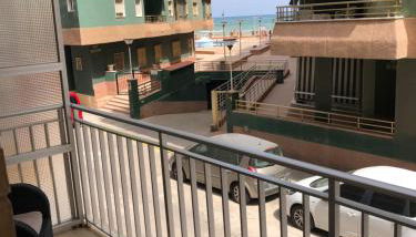 Apartamento con vistas a la playa - Foto 4