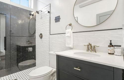 Alpine Den Private Flat Walk to South Main - Foto 4