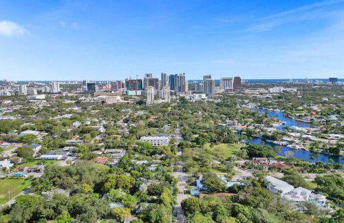 Tropical Oasis 2BR House w Pool - Foto 52